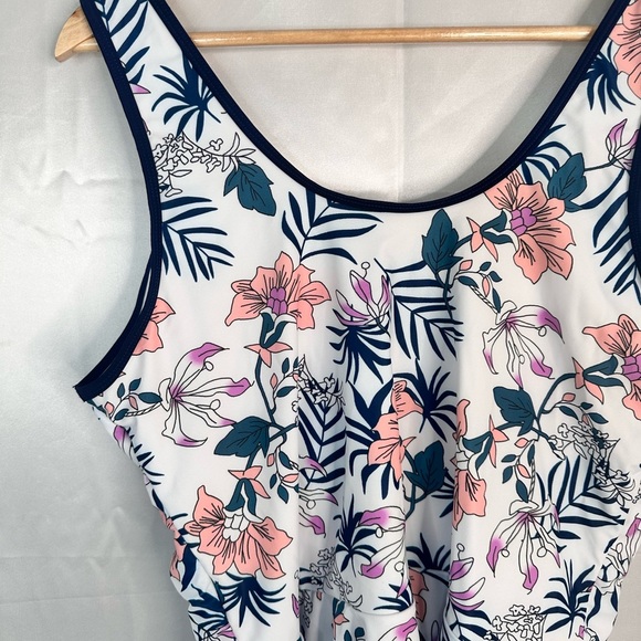 Tankini Swim Top floral blue/white built in bra removable cups size 2XL - Picture 8 of 14